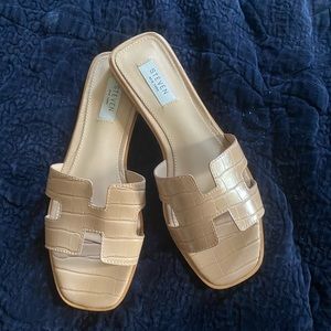 Steve Madden nude sandals croc print
